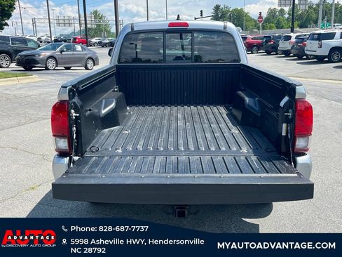 Used 2022 Toyota Tacoma SR AWD/4WD image 28