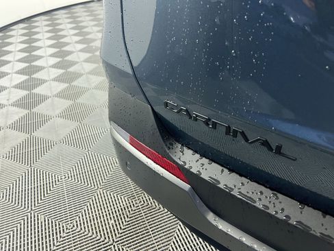 Certified 2026 Kia Carnival SX Prestige image 5