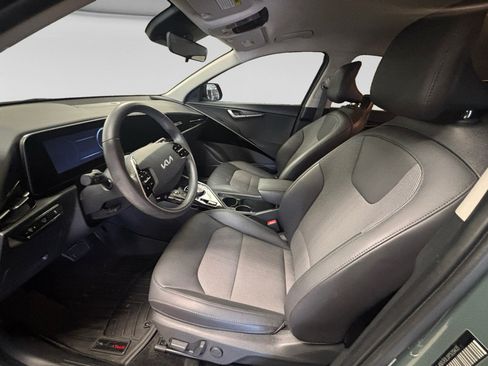 Used 2023 Kia Niro Wind FWD image 9