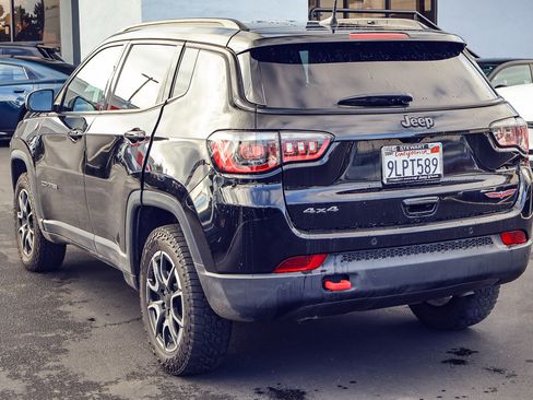 Used 2024 Jeep Compass Trailhawk image 22