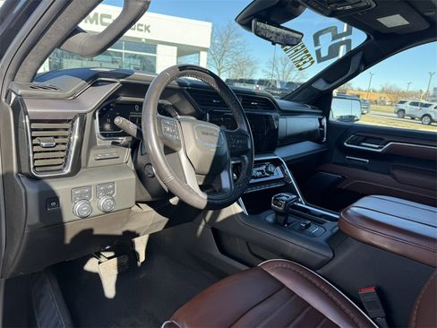 Certified 2025 GMC Sierra 1500 Denali Ultimate image 18