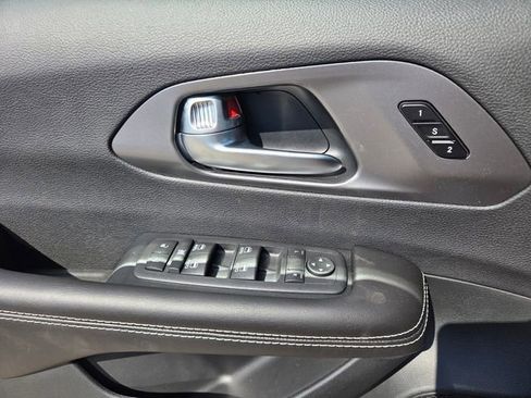 New 2026 Chrysler Pacifica Select image 20