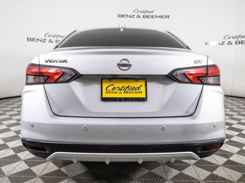 Used 2021 Nissan Versa SV FWD image 5