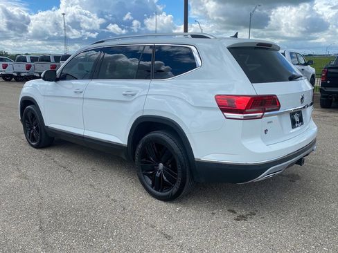 Used 2018 Volkswagen Atlas SEL Premium AWD/4WD image 4