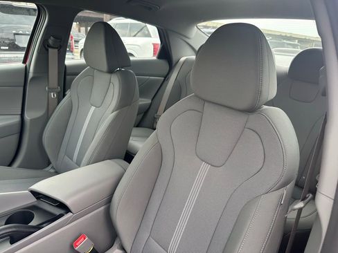 New 2026 Hyundai Elantra SE image 29