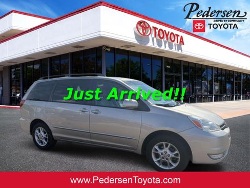 Used 2005 Toyota Sienna XLE AWD/4WD image 1