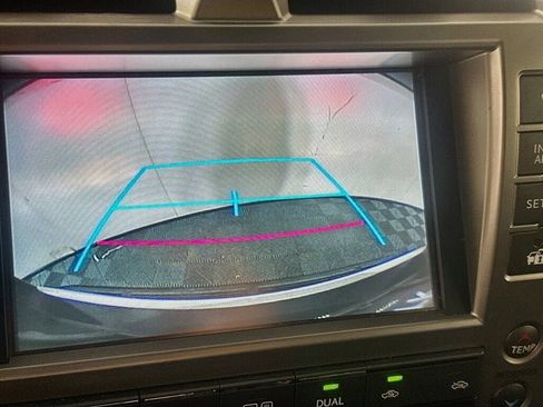 Used 2017 Lexus GX 460 w/ Navigation Package AWD/4WD image 8