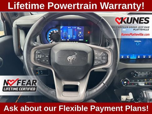Used 2023 Ford Bronco Badlands image 23