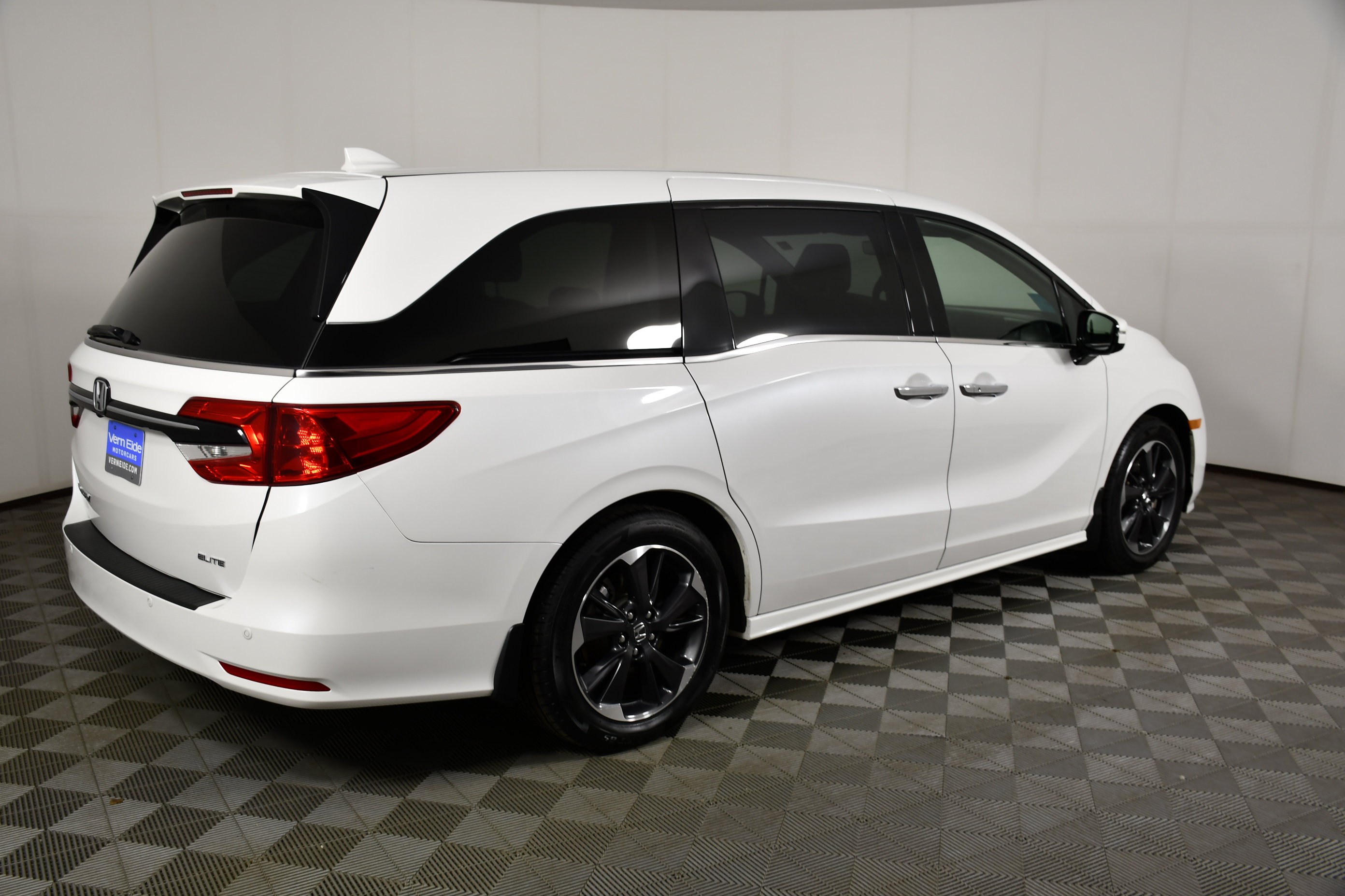 Used 2022 Honda Odyssey Elite image 6