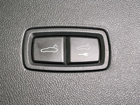 Certified 2022 Porsche Cayenne Platinum Edition AWD/4WD image 21