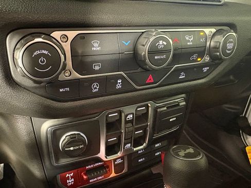 New 2026 Jeep Wrangler Unlimited Sport AWD/4WD image 33