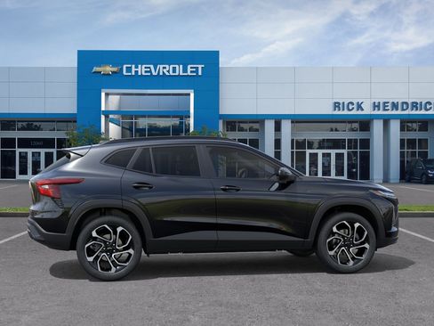 New 2026 Chevrolet Trax RS FWD image 7