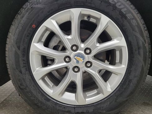 Used 2021 Chevrolet Equinox LS w/ LS Convenience Package AWD/4WD image 31