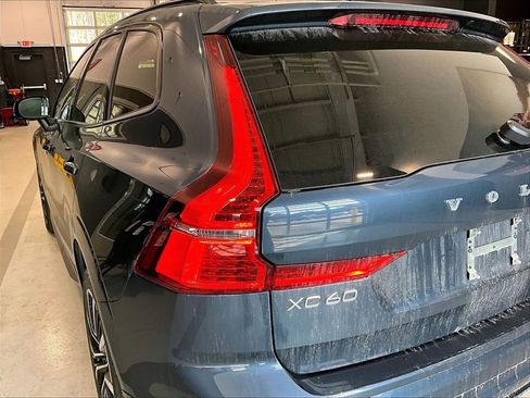 Used 2025 Volvo XC60 B5 Plus w/ Climate Package image 27
