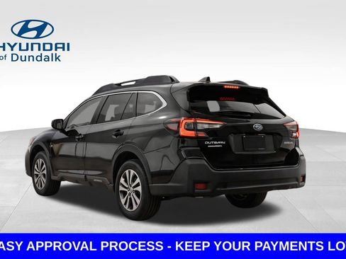 Used 2023 Subaru Outback Premium AWD/4WD image 5