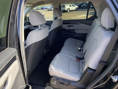 Used 2023 Honda Pilot LX image 48