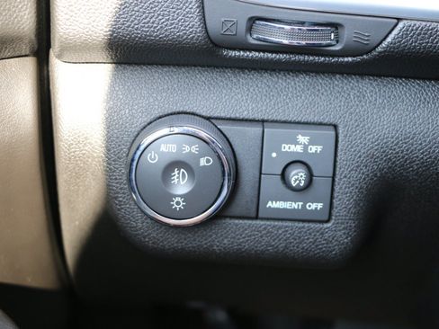 Used 2016 Chevrolet Traverse LT FWD image 19