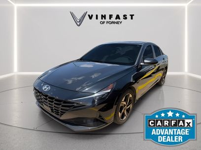 Used 2023 Hyundai Elantra SEL w/ Convenience Package