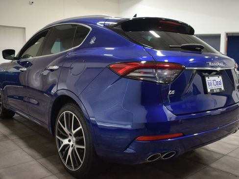 Used 2021 Maserati Levante image 2