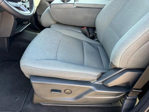 Used 2025 Ford F150 XLT w/ Equipment Group 301A Standard image 17