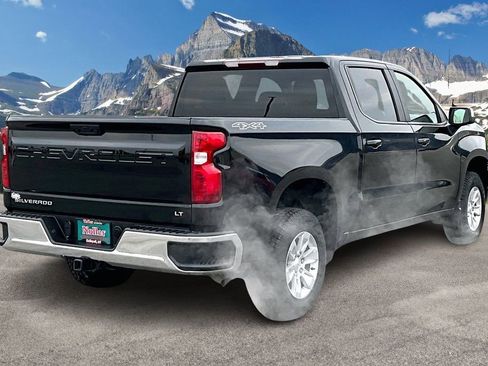 Used 2025 Chevrolet Silverado 1500 LT image 2