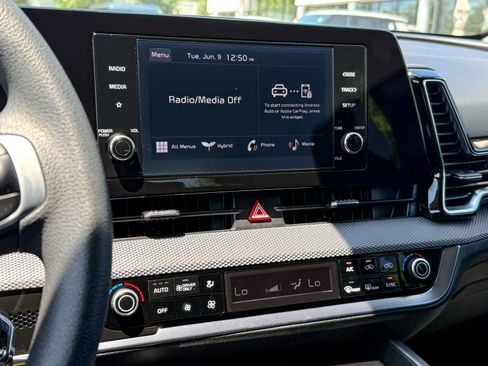 Certified 2025 Kia Sportage LX AWD/4WD image 19