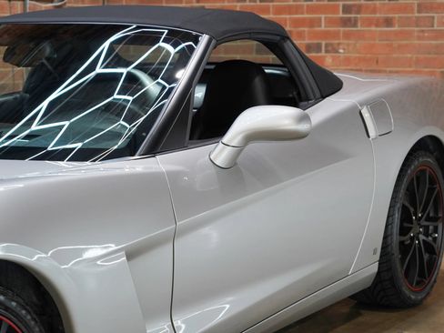 Used 2006 Chevrolet Corvette Convertible w/ Preferred Equipment Group RWD image 20
