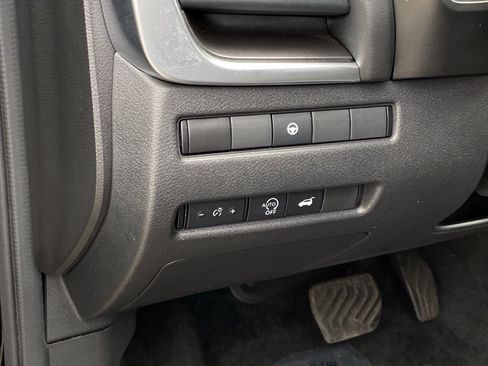 Used 2023 Nissan Rogue SV w/ SV Premium B Package FWD image 12