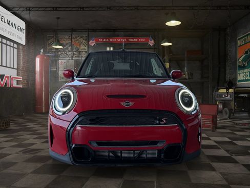 Used 2024 MINI Cooper S FWD image 2