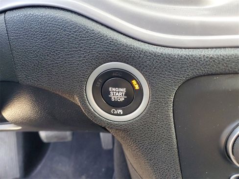 Used 2023 Dodge Charger SXT image 23