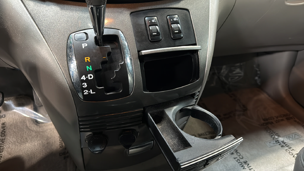 Used 2004 Toyota Sienna XLE w/ XLE Pkg 14 FWD image 20