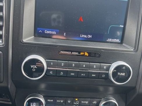 Used 2021 Ford Expedition Limited AWD/4WD image 17