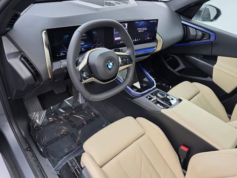 Used 2025 BMW X3 xDrive30i w/ Convenience Package AWD/4WD image 11