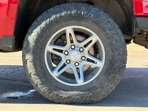 Used 2014 Chevrolet Silverado 1500 LT w/ LT Convenience Package image 5