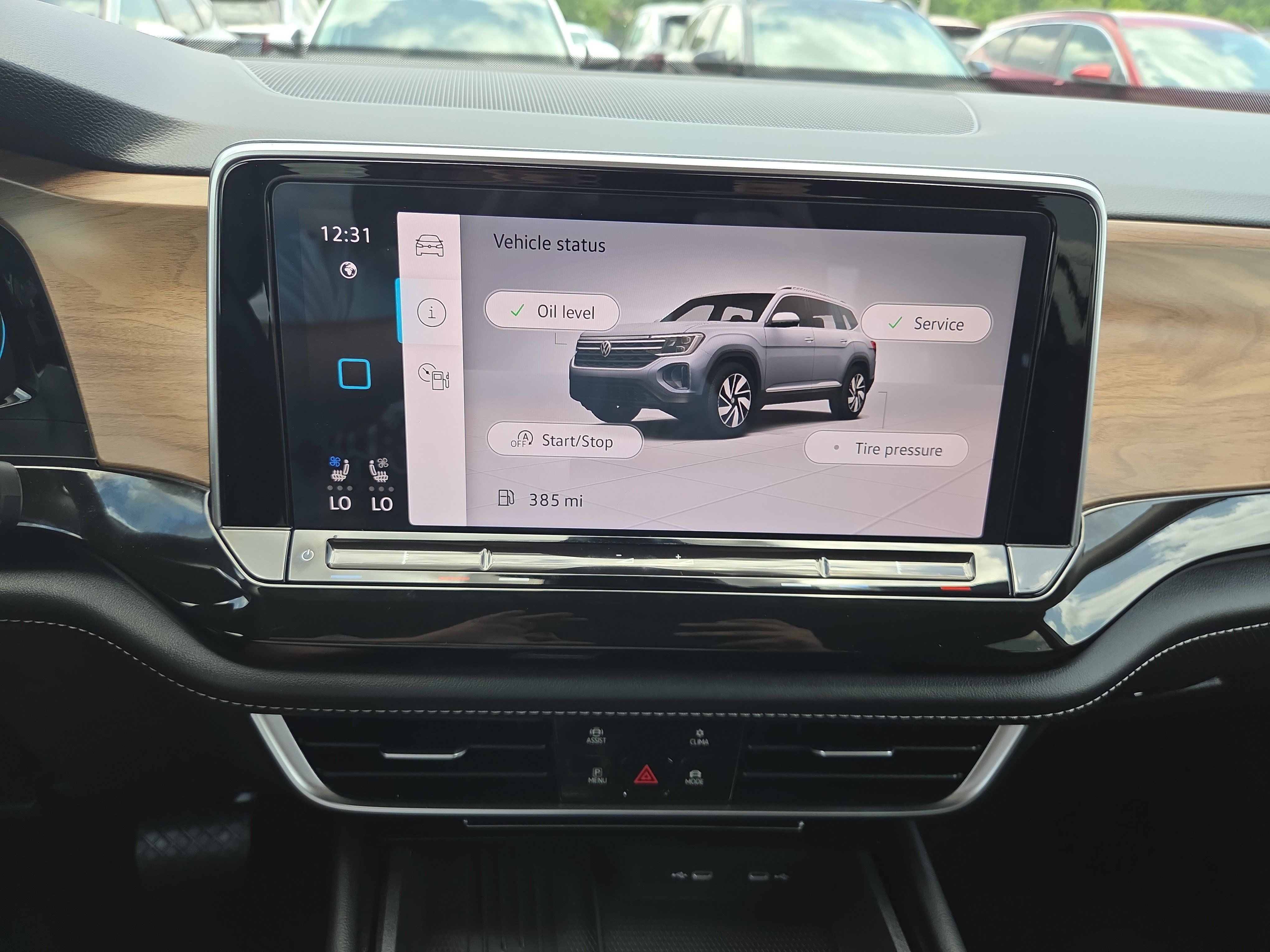 Used 2025 Volkswagen Atlas SE FWD image 14
