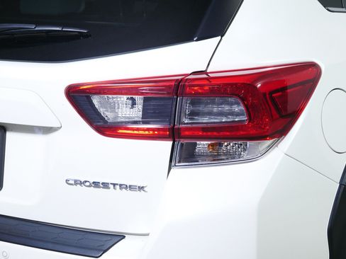 Used 2021 Subaru Crosstrek 2.5i Limited w/ Moonroof Package 2 AWD/4WD image 17