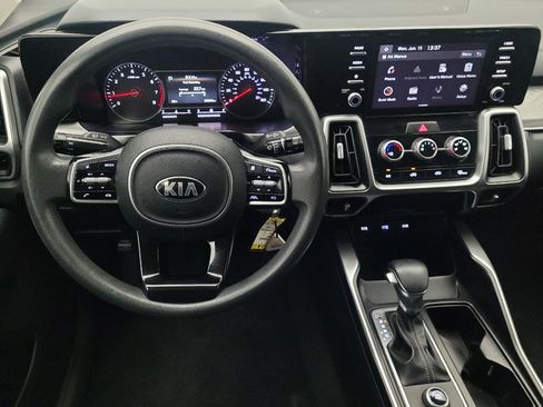 Used 2021 Kia Sorento LX FWD image 22