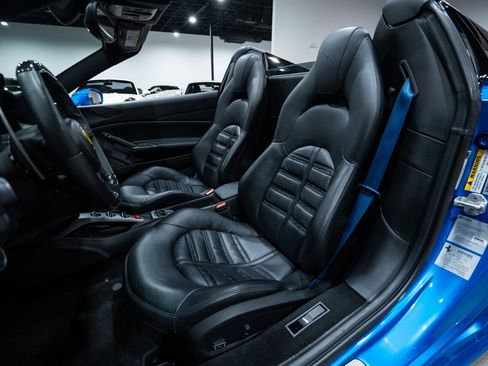 Used 2017 Ferrari 488 Spider RWD image 24