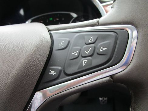 Used 2016 Chevrolet Malibu Premier w/ Driver Confidence Package II FWD image 31