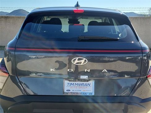 New 2026 Hyundai Kona SE image 19