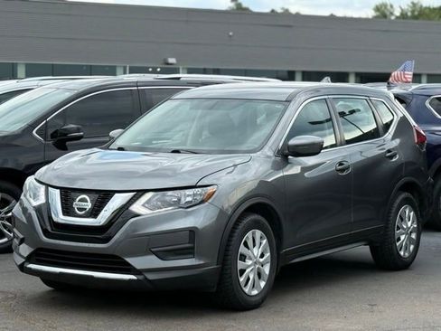 Used 2019 Nissan Rogue S image 36