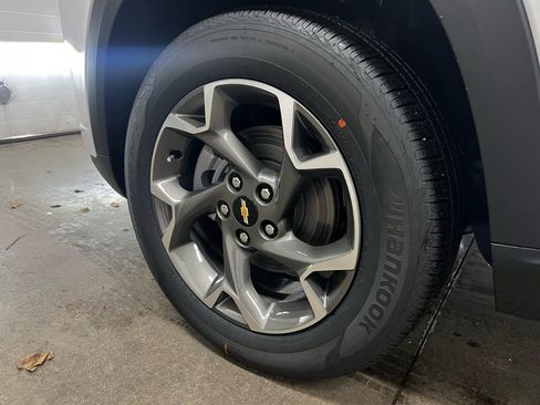 New 2026 Chevrolet Trax LT w/ Driver Confidence Package image 11