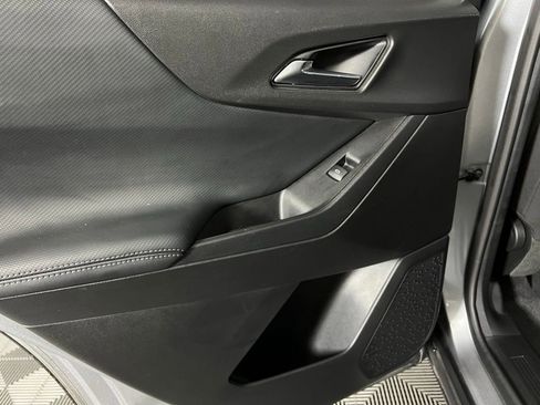 Used 2025 Chevrolet Equinox LT image 26