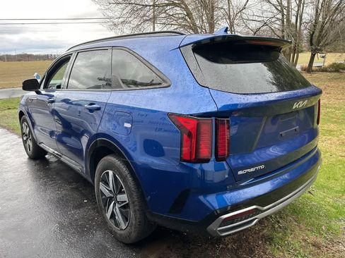 Used 2023 Kia Sorento S w/ Panoramic Sunroof Package image 14