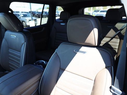 New 2027 GMC Acadia Denali Ultimate AWD/4WD image 17
