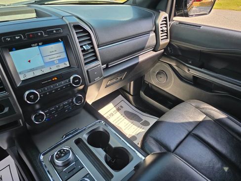 Used 2019 Ford Expedition XLT w/ Equipment Group 202A image 21