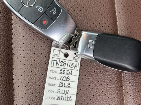 Certified 2024 Mercedes-Benz GLS 450 4MATIC image 38