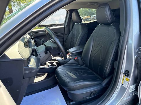 Used 2021 Ford Mustang Mach-E Select AWD/4WD image 2