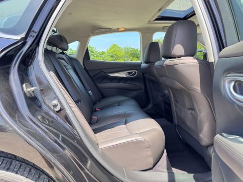 Used 2012 INFINITI M37 x w/ Deluxe Touring Pkg AWD/4WD image 23