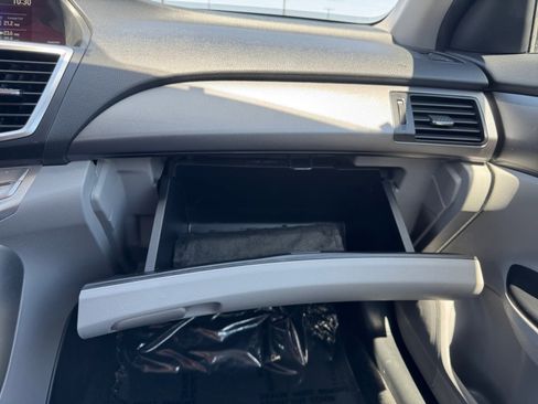 Used 2015 Honda Accord LX image 24